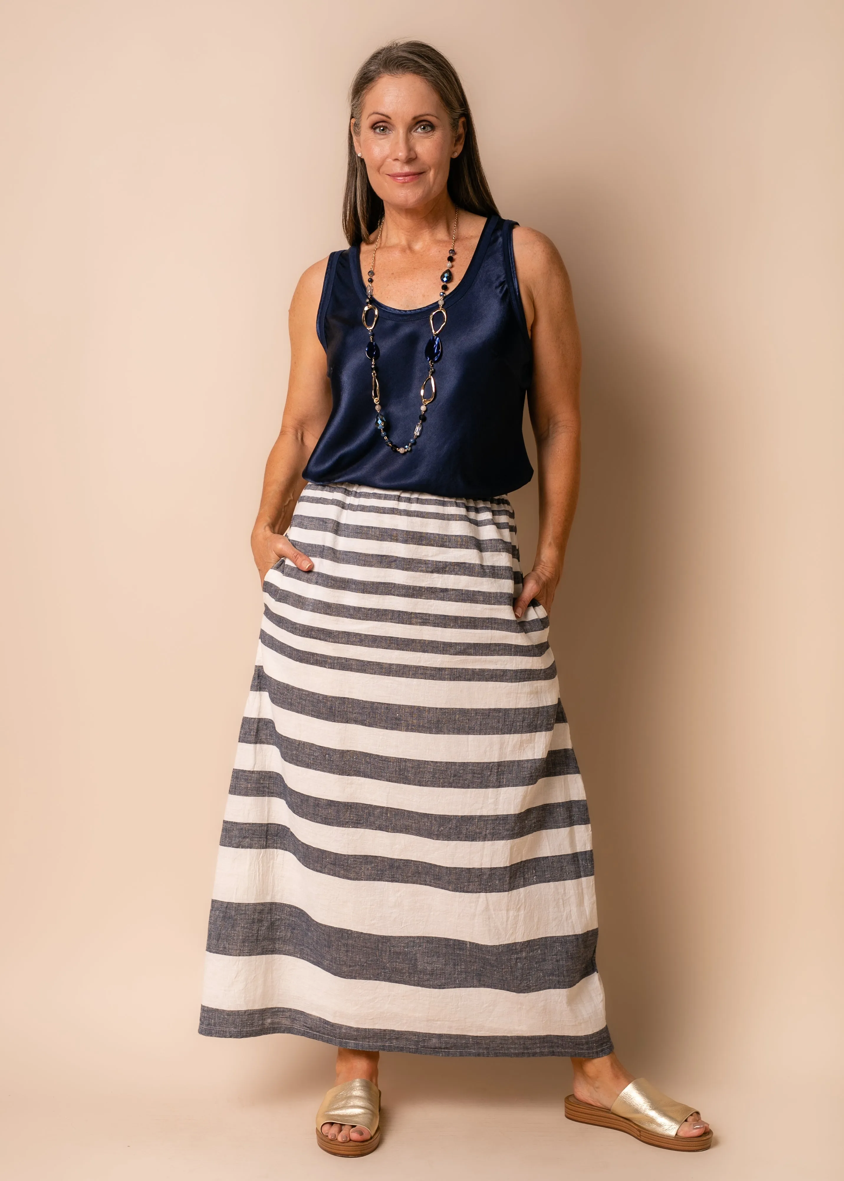 Sinclair Linen Blend Skirt in Navy