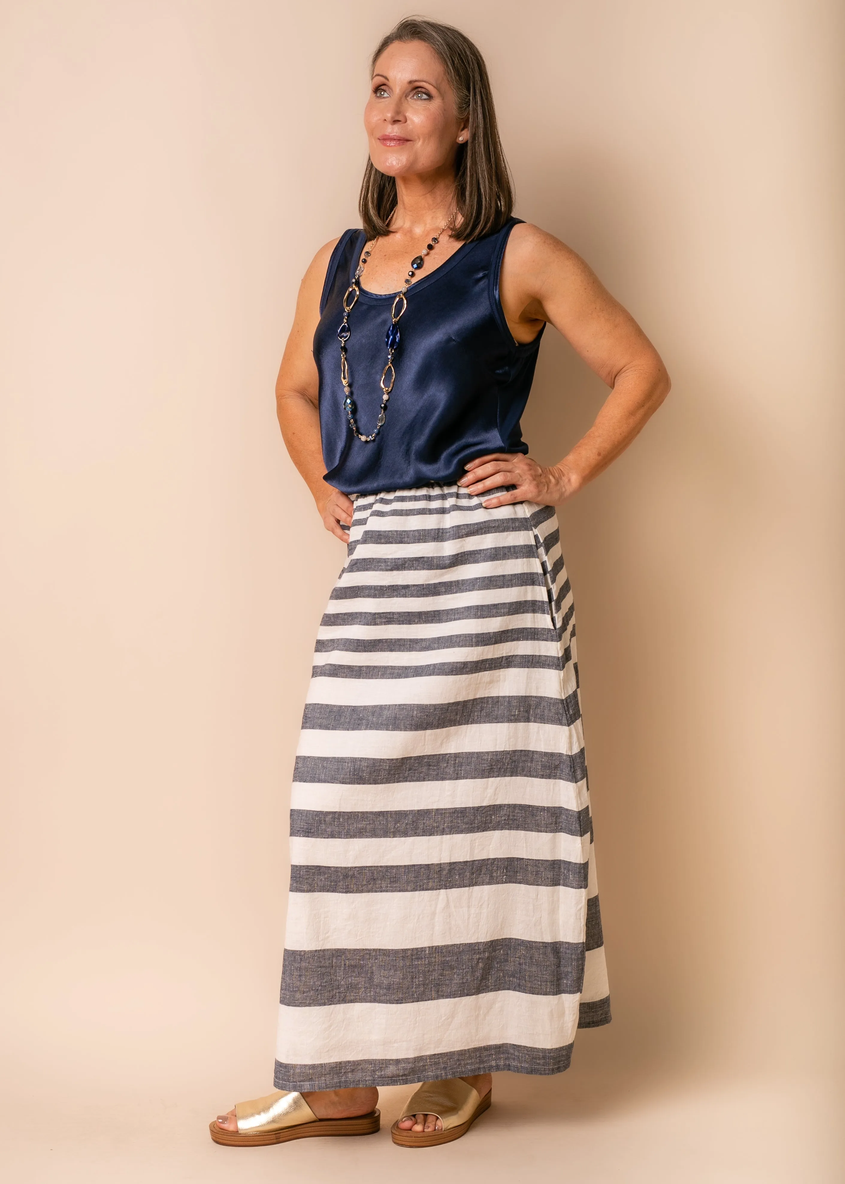 Sinclair Linen Blend Skirt in Navy