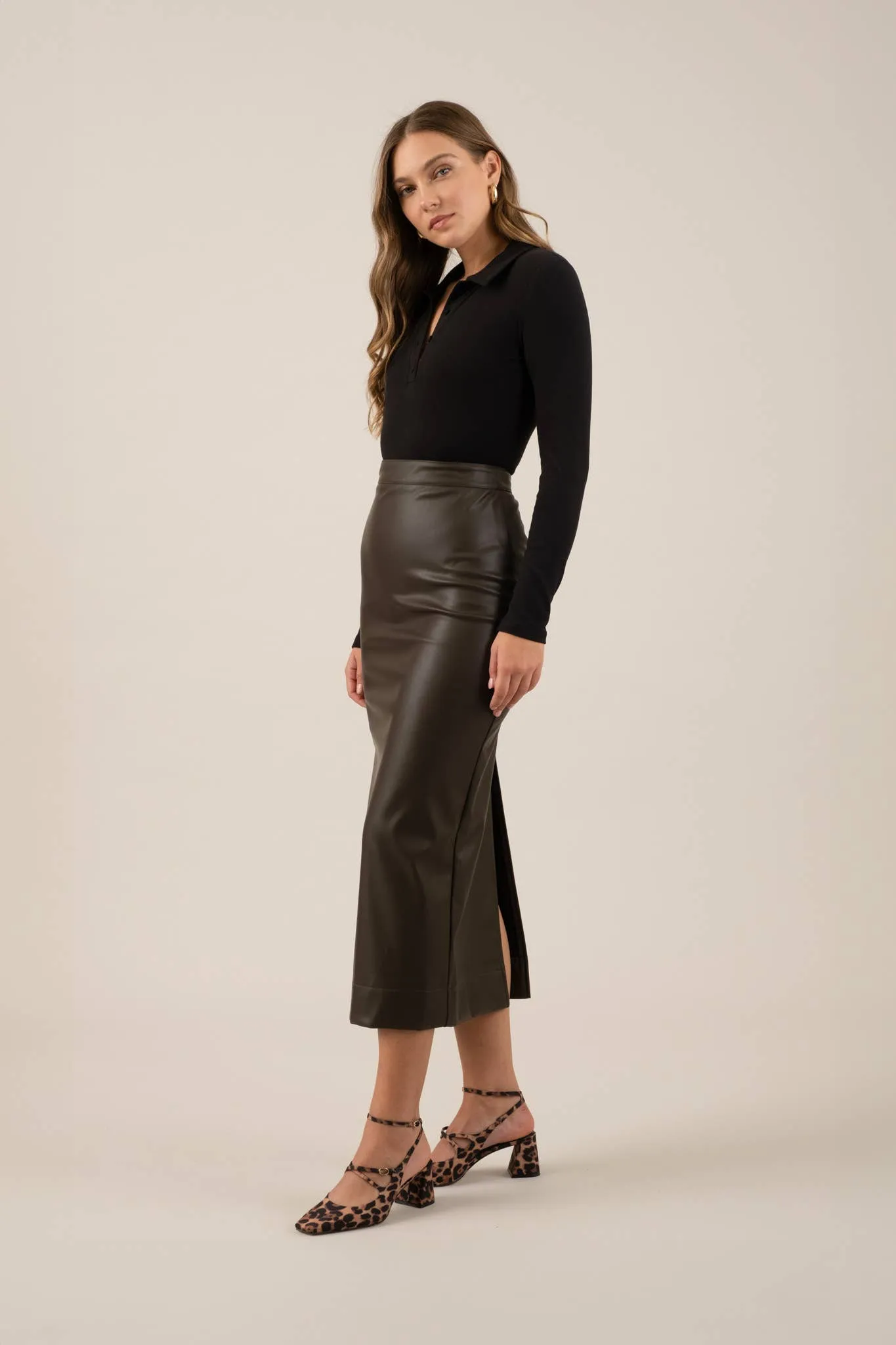 SOLID COLLARED LONG SLEEVE BODYSUIT