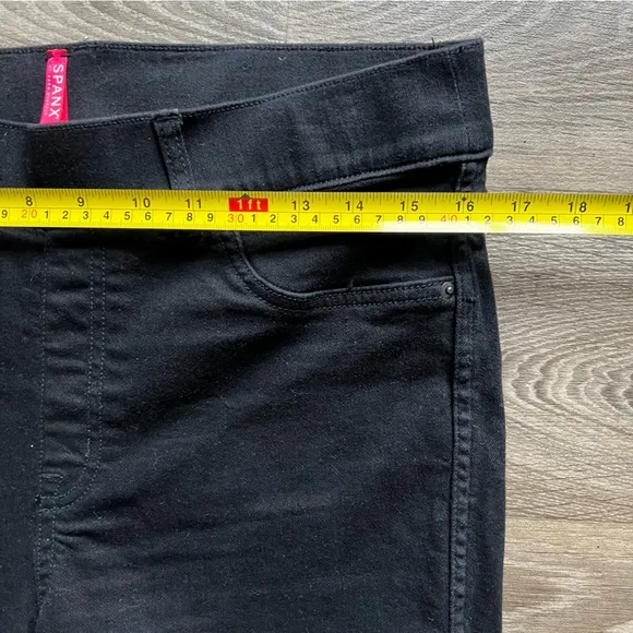 Spanx Ankle Skinny Jeans Clean Black Women's size Large