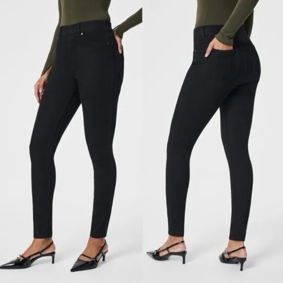 SPANX Ankle Skinny Jeans in Clean Black