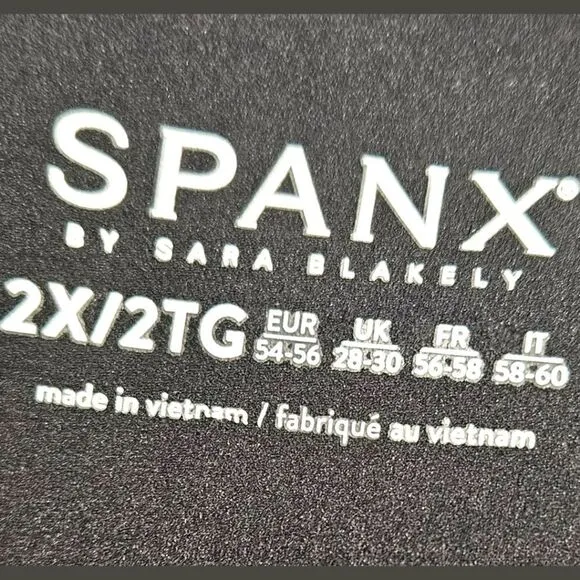 SPANX Women's Plus Size Black Cropped Spanx 2X