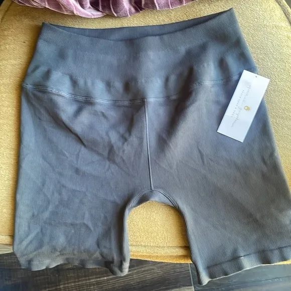 Spiritual Gangster Love Sculpt 5' Biker Shorts