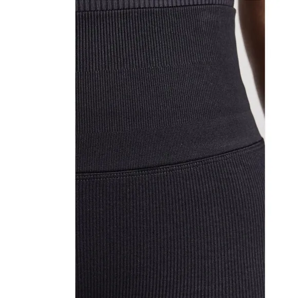 Spiritual Gangster Love Sculpt 5' Biker Shorts