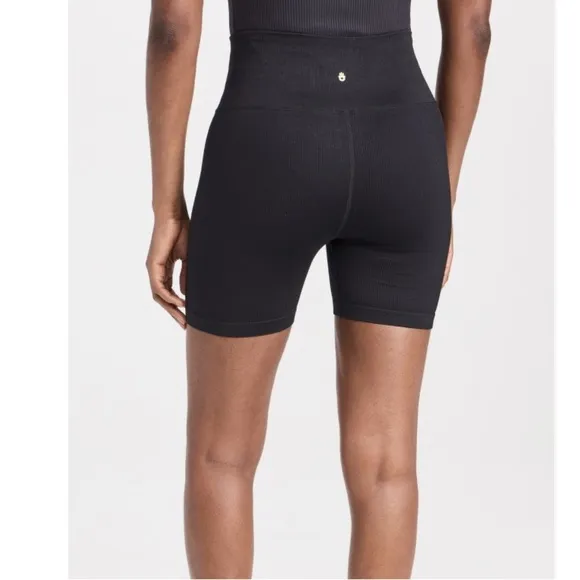 Spiritual Gangster Love Sculpt 5' Biker Shorts