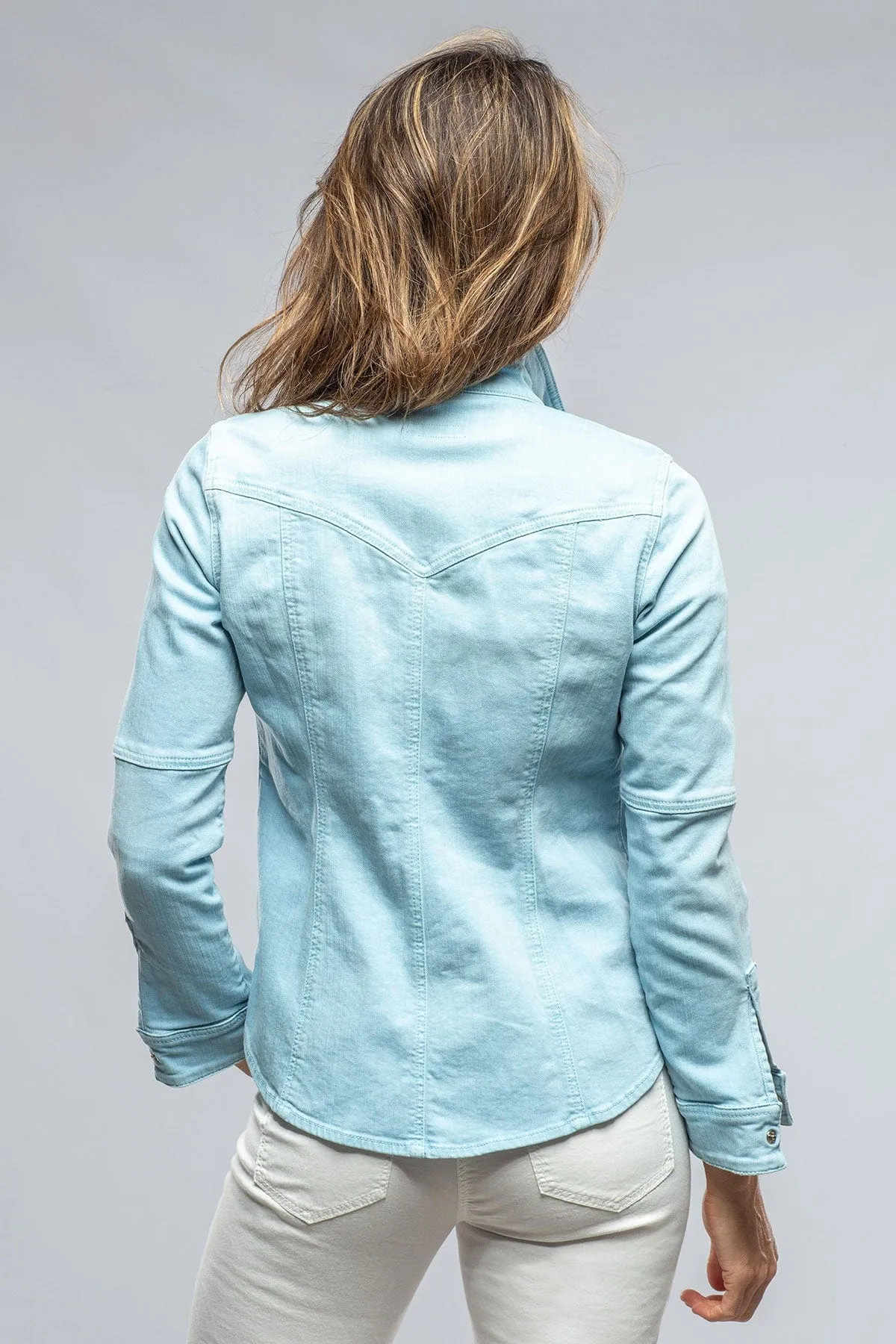 Sweetwater Denim Shirt In Washed Periwinkle