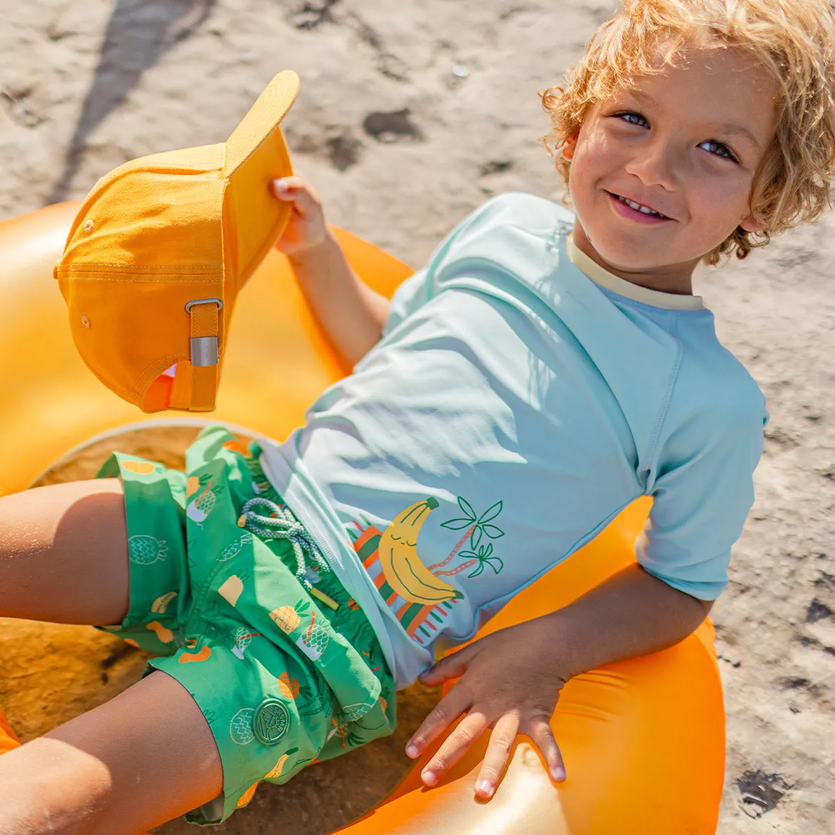 T-shirt de bain bleu avec illustration, enfant || Blue swim T-shirt with illustration, child
