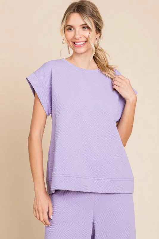 TEXTURED SHORT SLEEVE TOP
