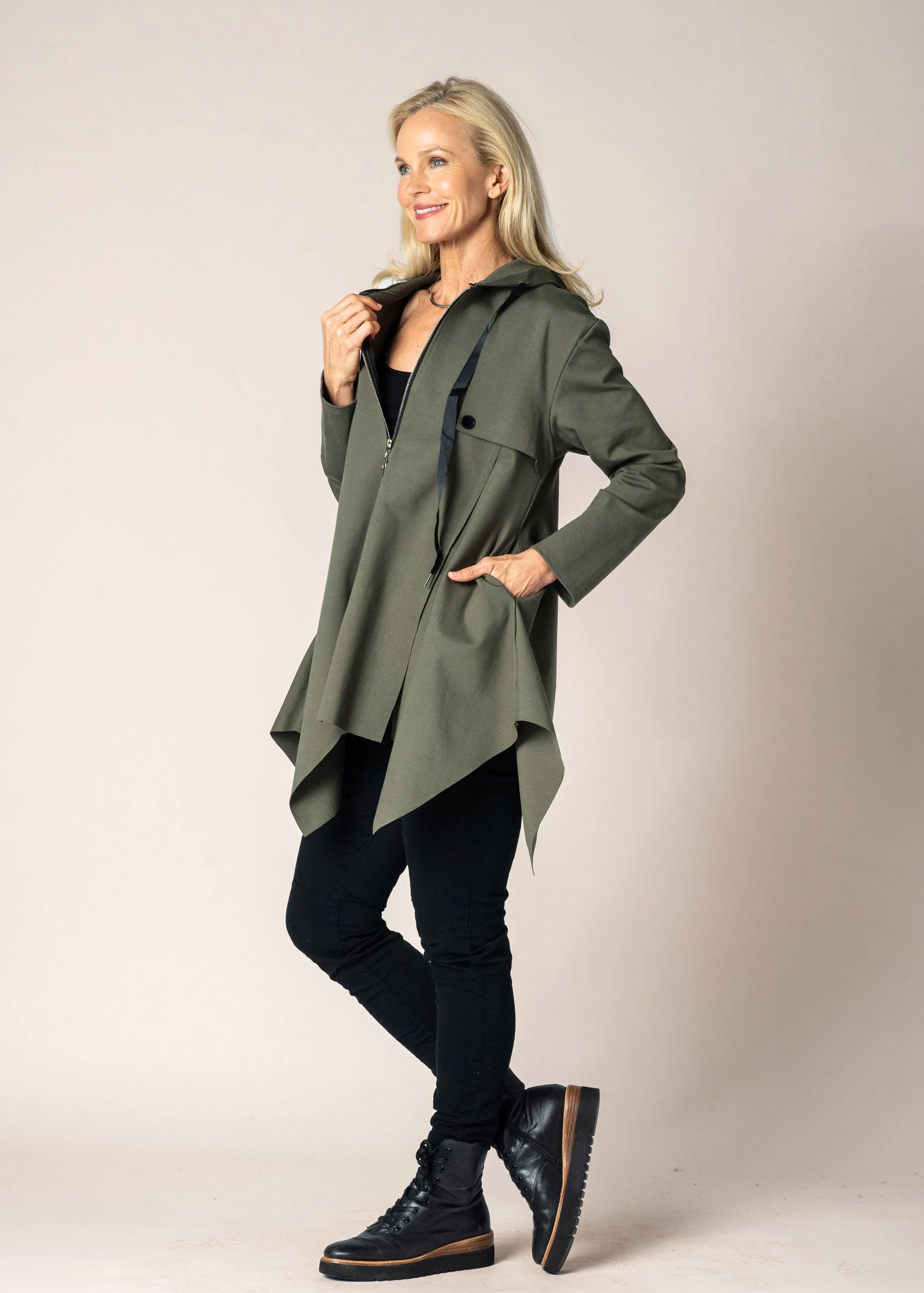 Tia Jacket in Khaki