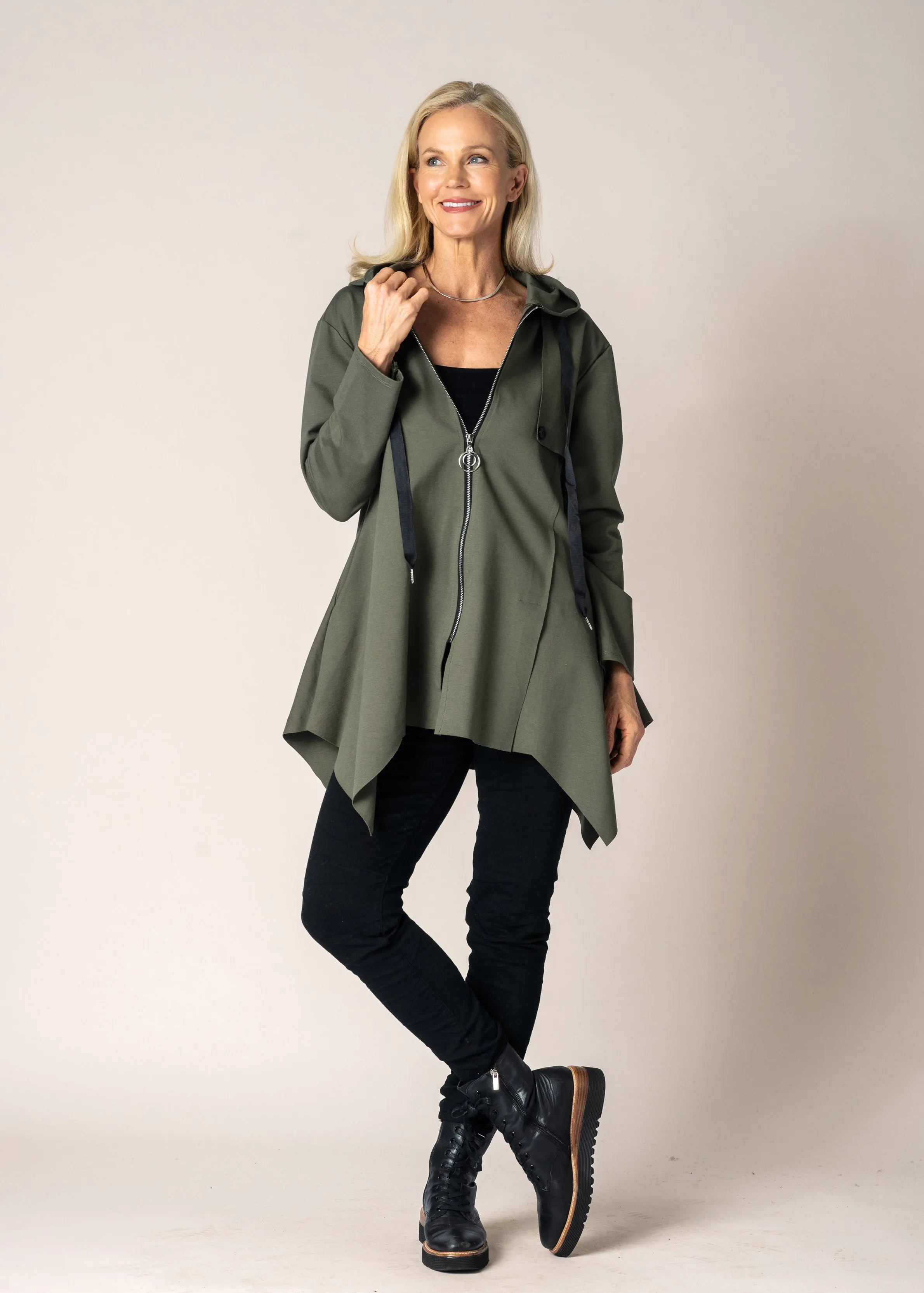Tia Jacket in Khaki