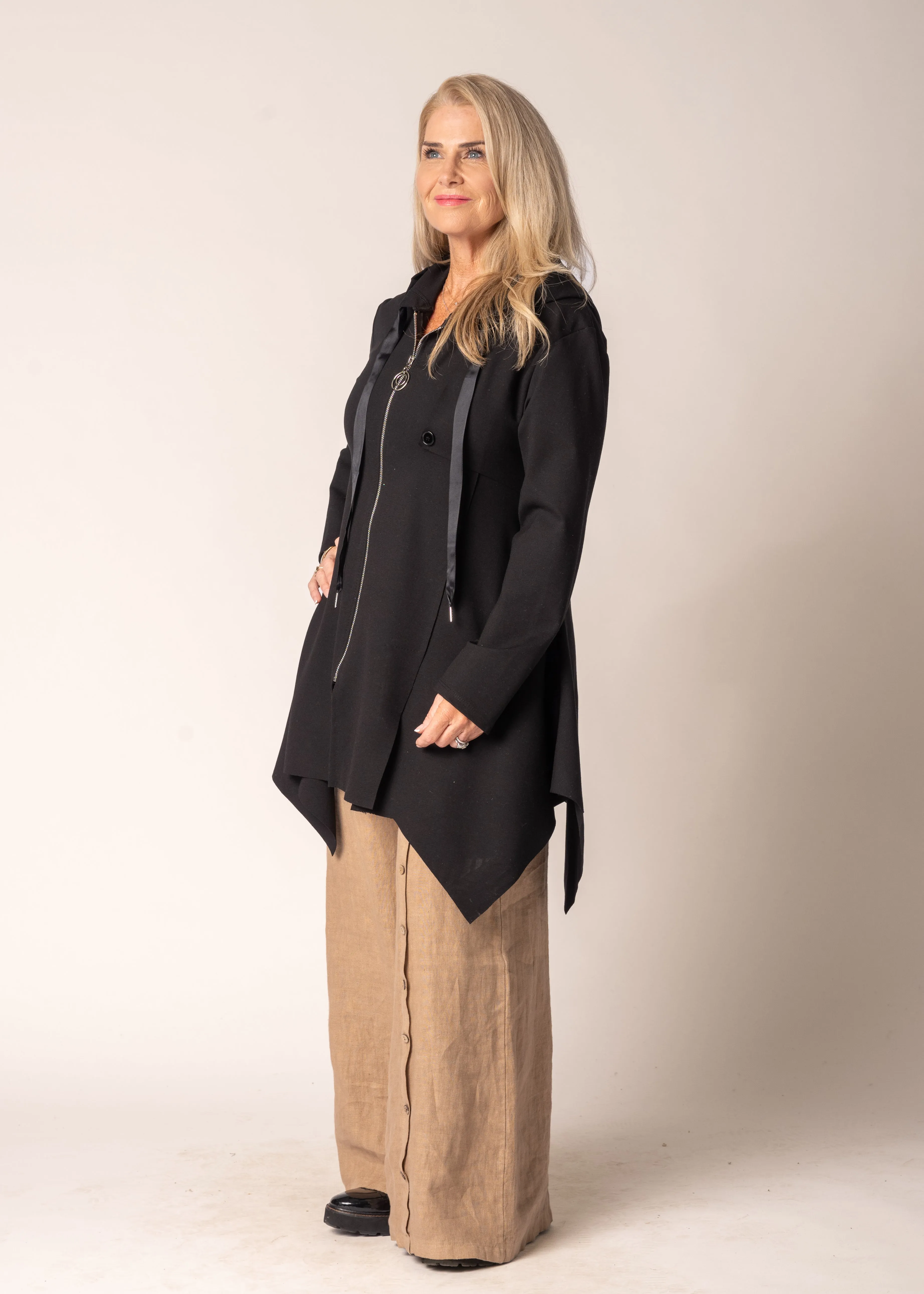 Tia Jacket in Onyx