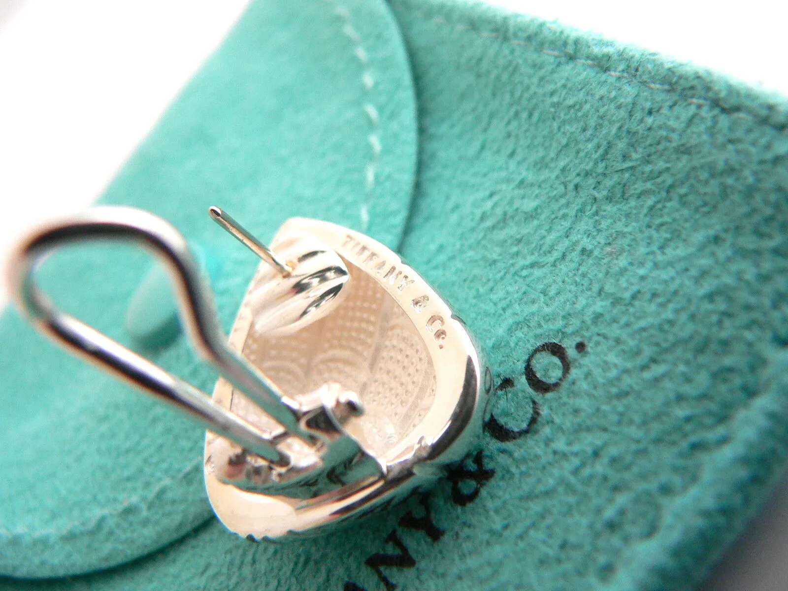 Tiffany & Co Silver Crocodile Triangle Textured Wide Hoops Earrings Studs Gift
