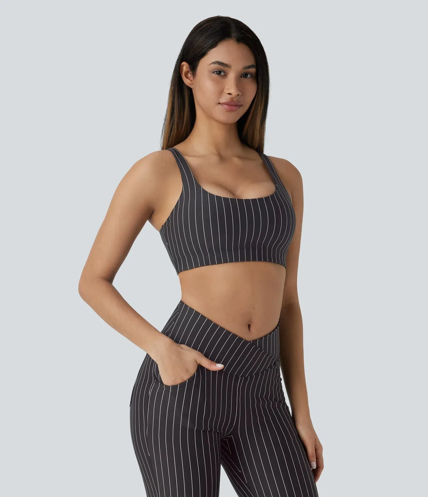 U-Neck Backless Striped Yoga Sports Bra | Low Support & Breathable