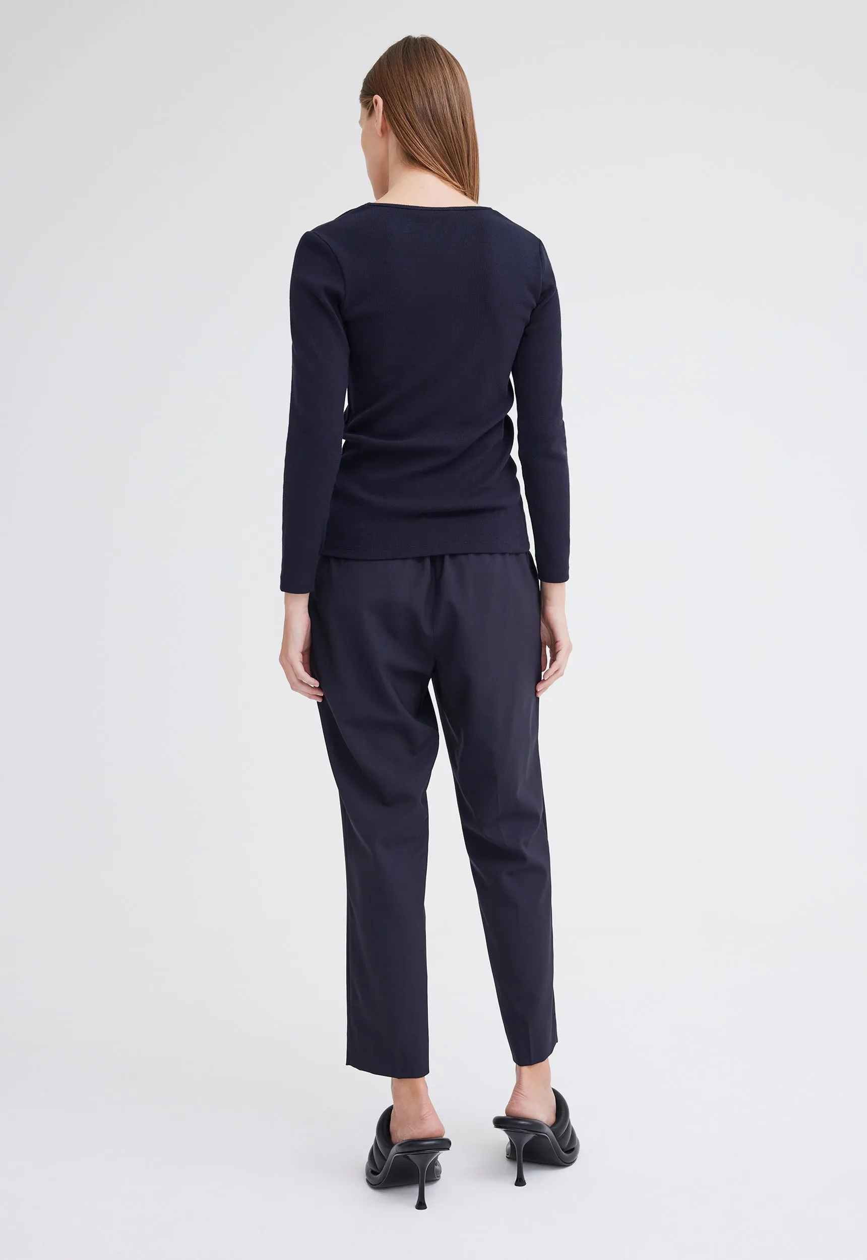 Vere Long Sleeve Tee - Darkest Navy