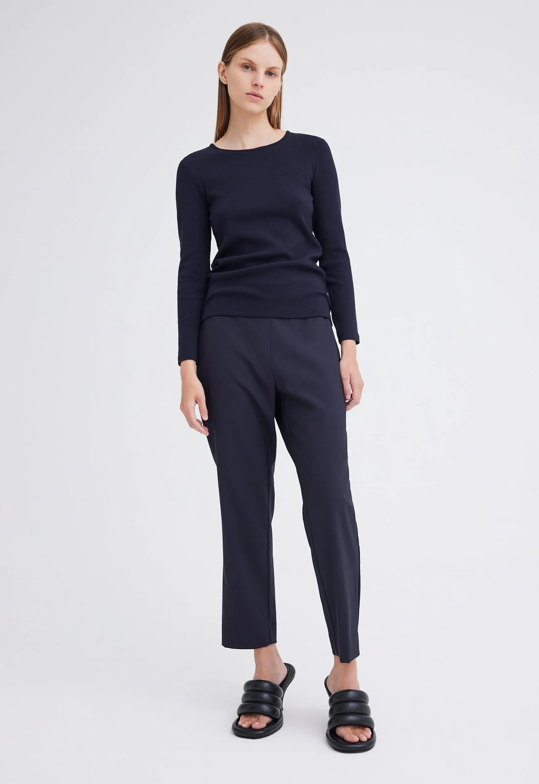 Vere Long Sleeve Tee - Darkest Navy