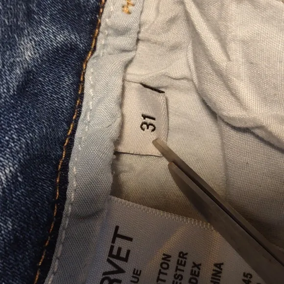 Vervet Style # T5845 High Rise Seamless  Boot Cut Jeans Size 31 NEW
