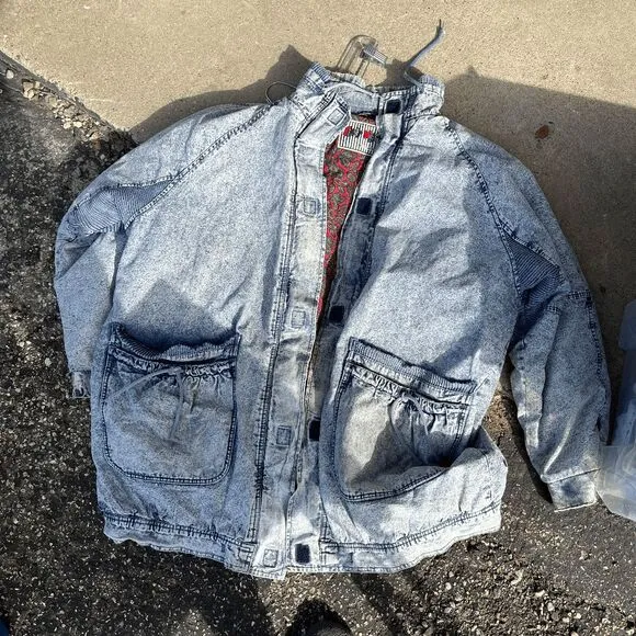 VTG 80s East West Acid Wash Denim Jacket Quilted Paisley Lining Sz XL