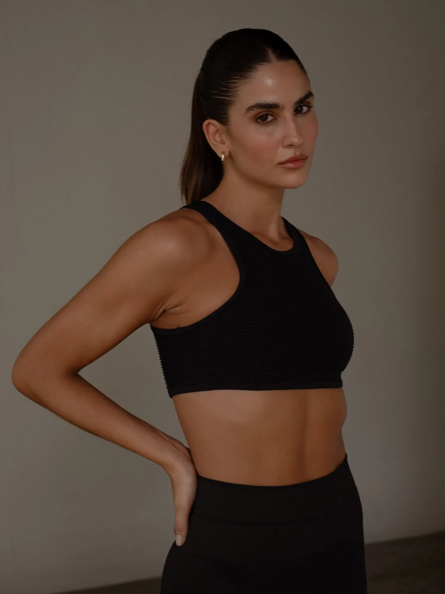 WELLNESS SEAMLESS TOP - SHADOW