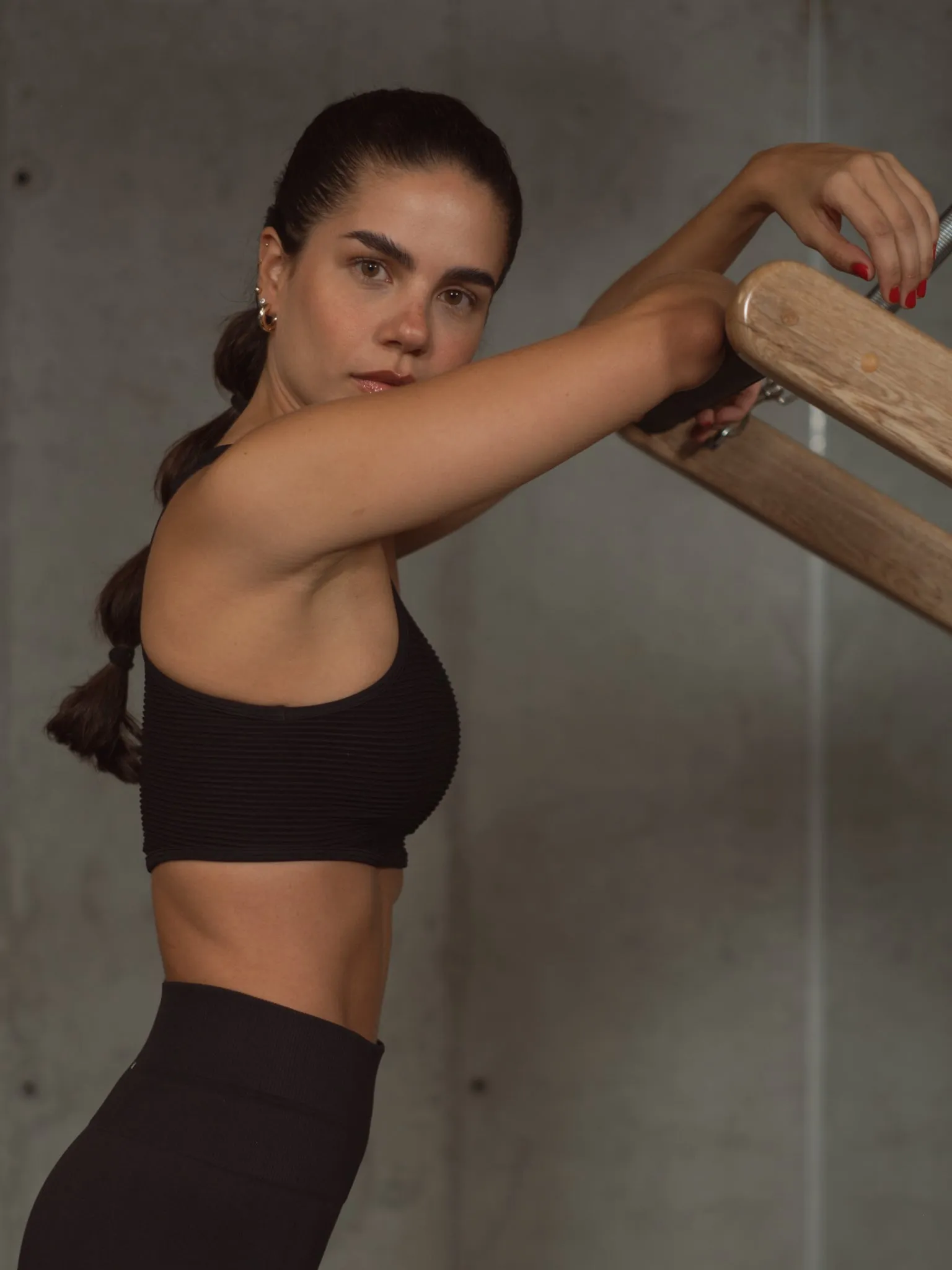 WELLNESS SEAMLESS TOP - SHADOW