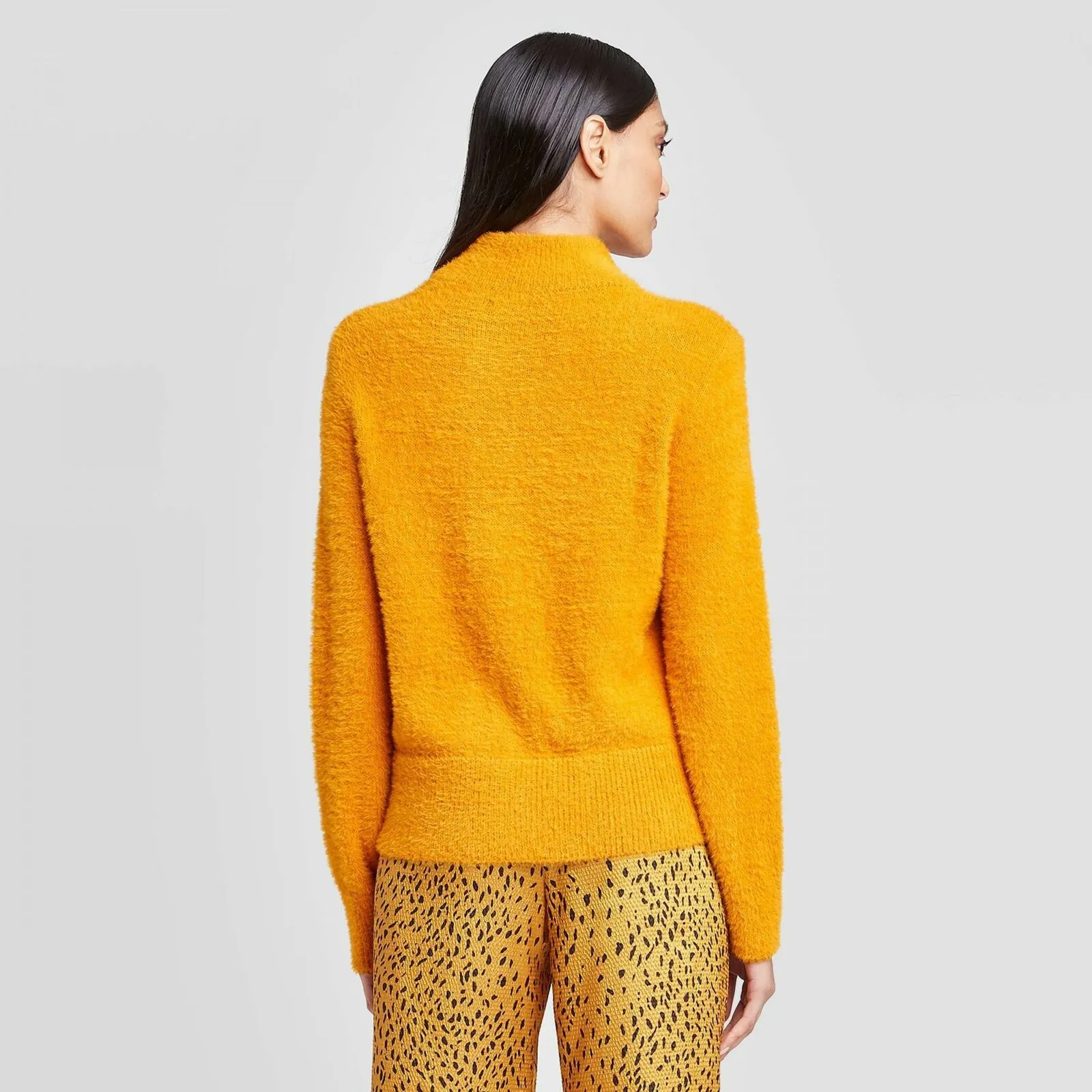 Who What Wear Women's Crewneck Fuzzy Pullover Sweater