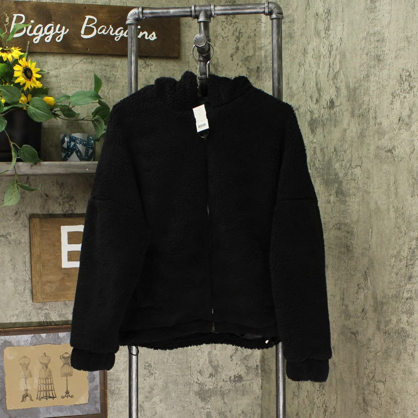 Wild Fable Women's Oversized Long Sleeve Zip-Up Hooded Sherpa Jacket