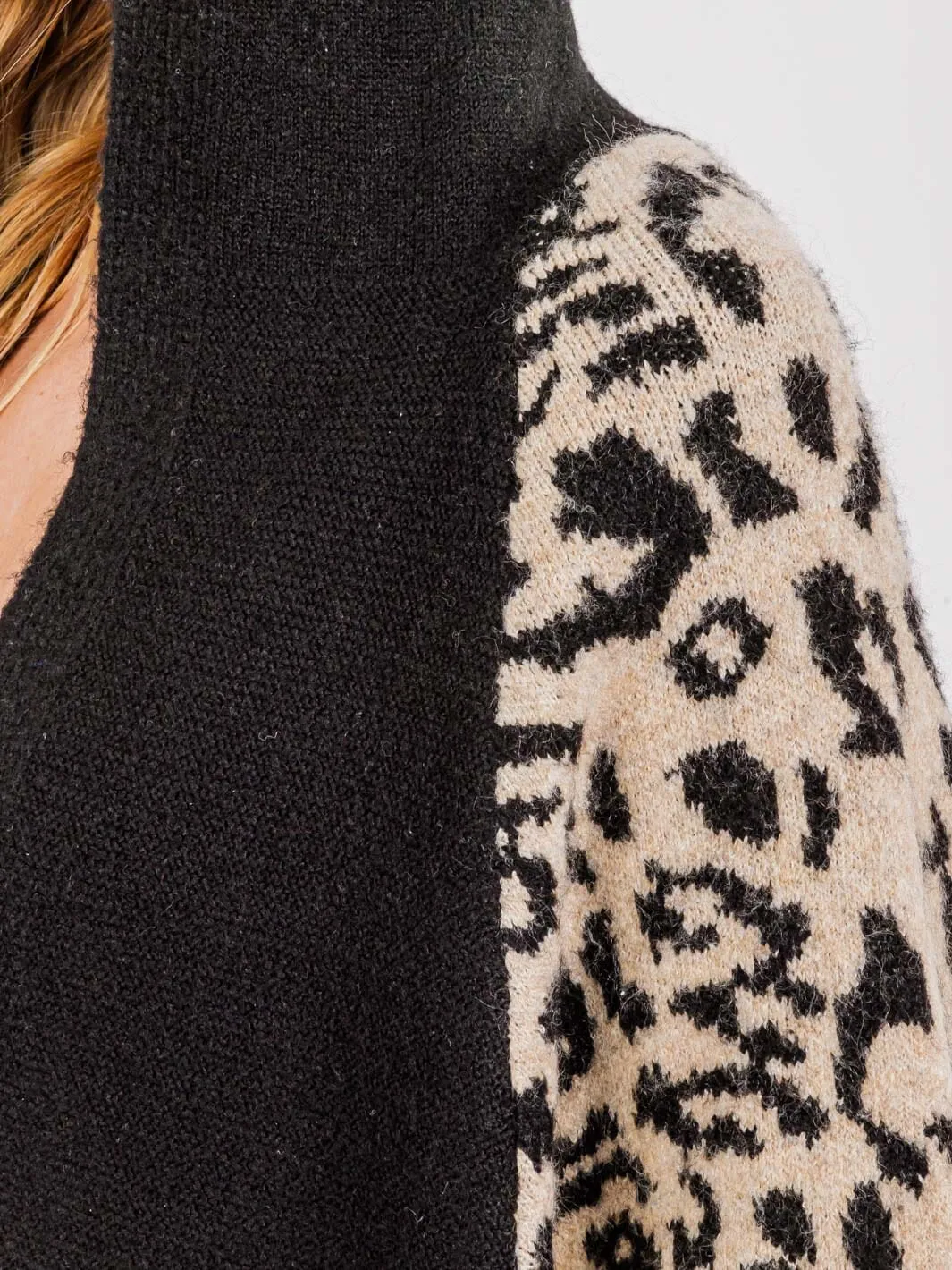 WOMEN'S LONG SLEEVE OPEN FRONT HOODED ANIMAL PRINT CARDIGAN