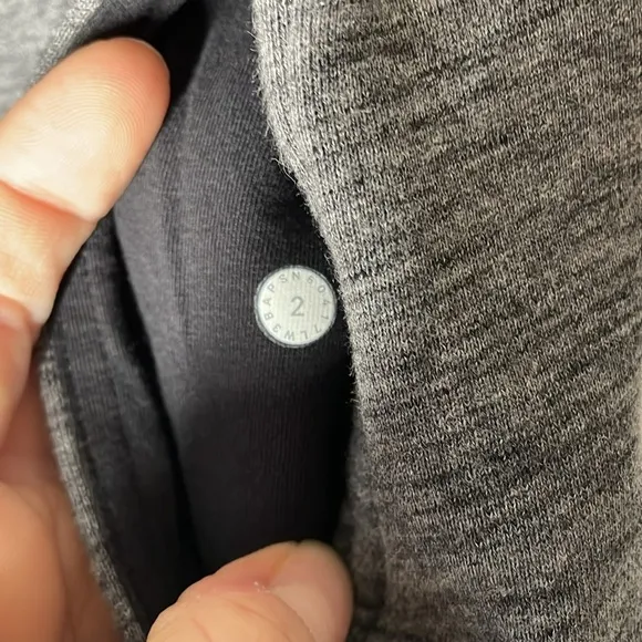 Women’s Lululemon To You Tunic Heathered Core Dark Grey, Size 2