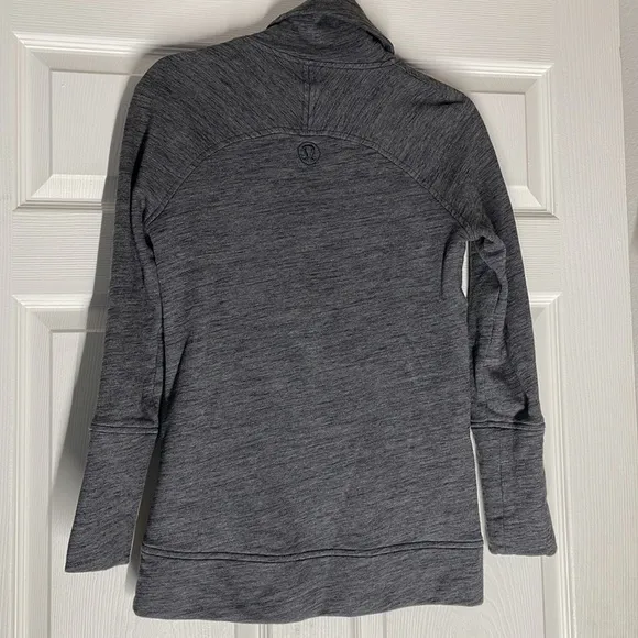 Women’s Lululemon To You Tunic Heathered Core Dark Grey, Size 2