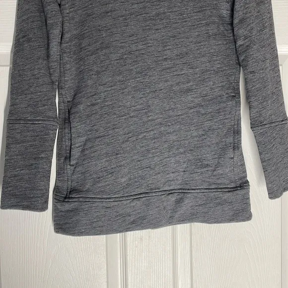 Women’s Lululemon To You Tunic Heathered Core Dark Grey, Size 2