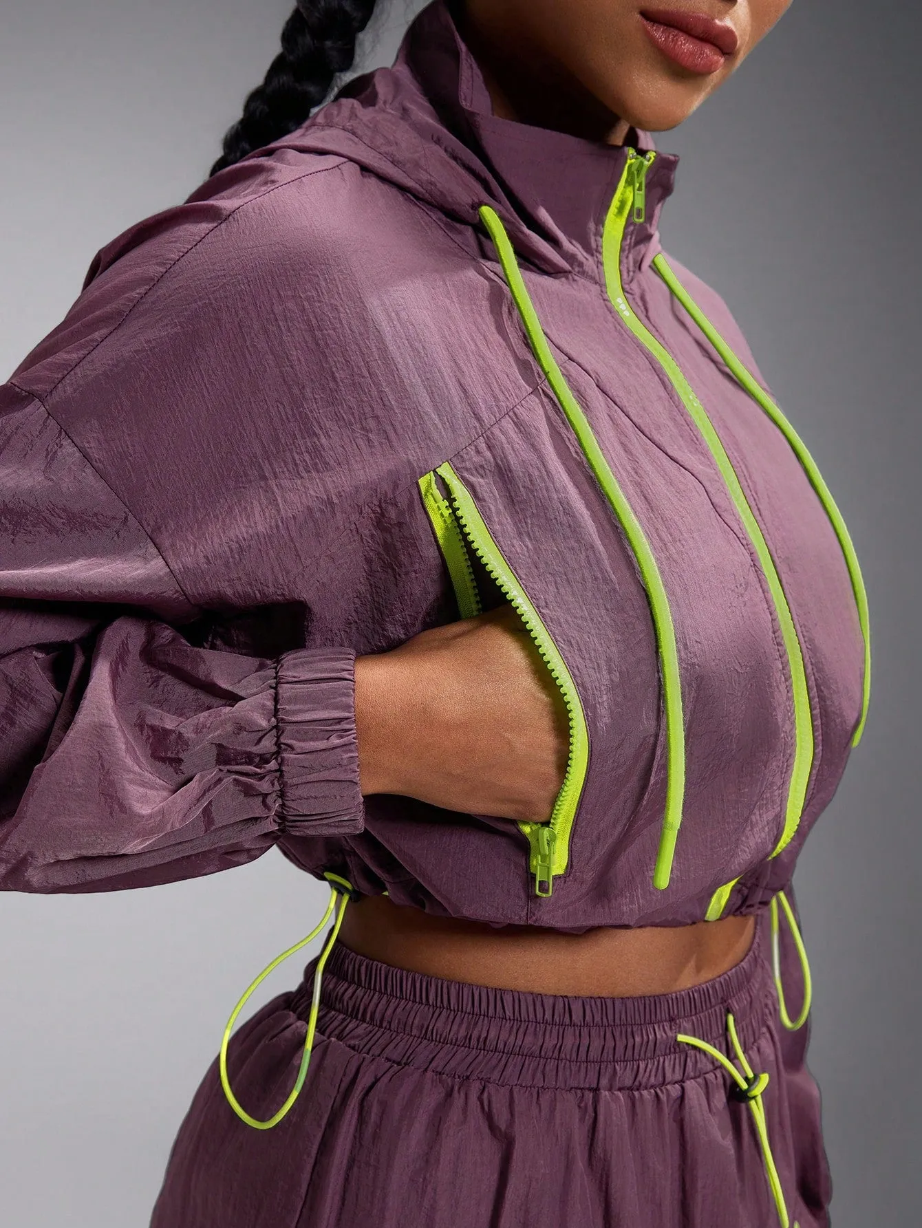 Women's Solid Color Splicing Front Zip Hooded Sports Jacket | Stylish & Functional