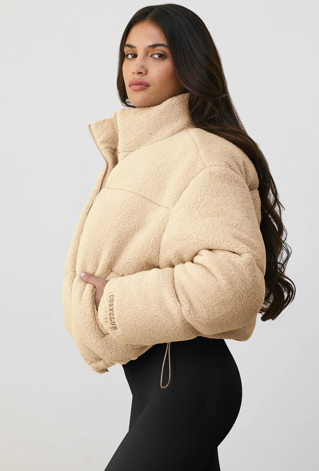Wrap Up - Puffer Jacket in Cashmere