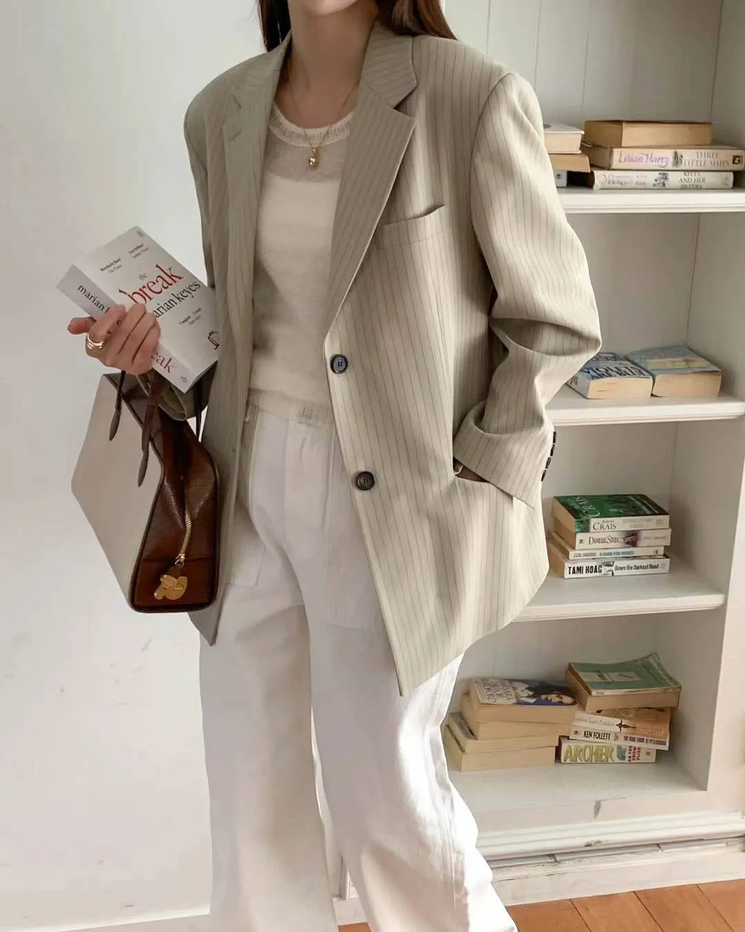 ZOOEY PINSTRIPE BLAZER BEIGE